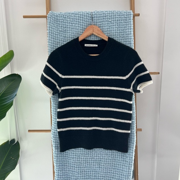 A&F Crew Sweater Tee - Picture 1 of 5